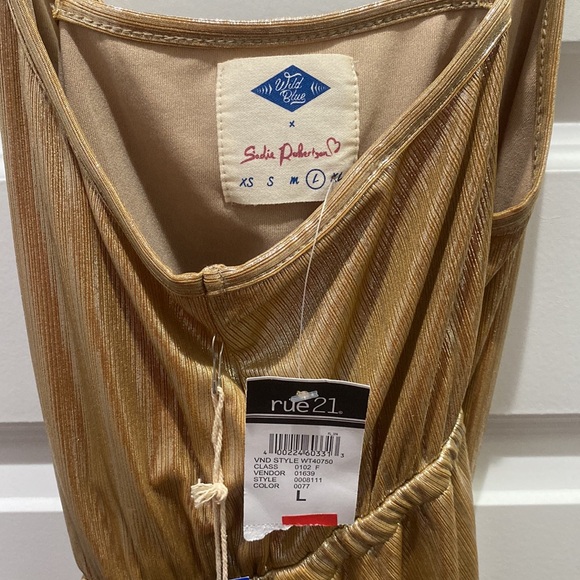 NWT Wild Blue Sadie Robertson Dress Gold Shimmer Size Large Asymmetrical - Picture 7 of 9